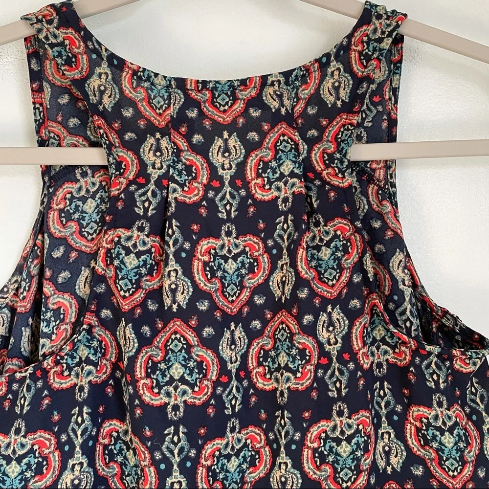 3/$25 Hollister Batik Racerback Sleeveless Blouse Women’s XS Boho - Picture 4 of 9